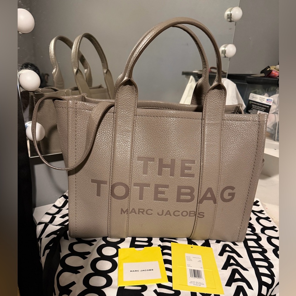 Marc Jacobs leather tote bag